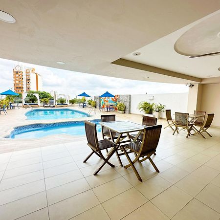 Hotel Howard Johnson By Wyndham Barranquilla Versalles Exterior foto